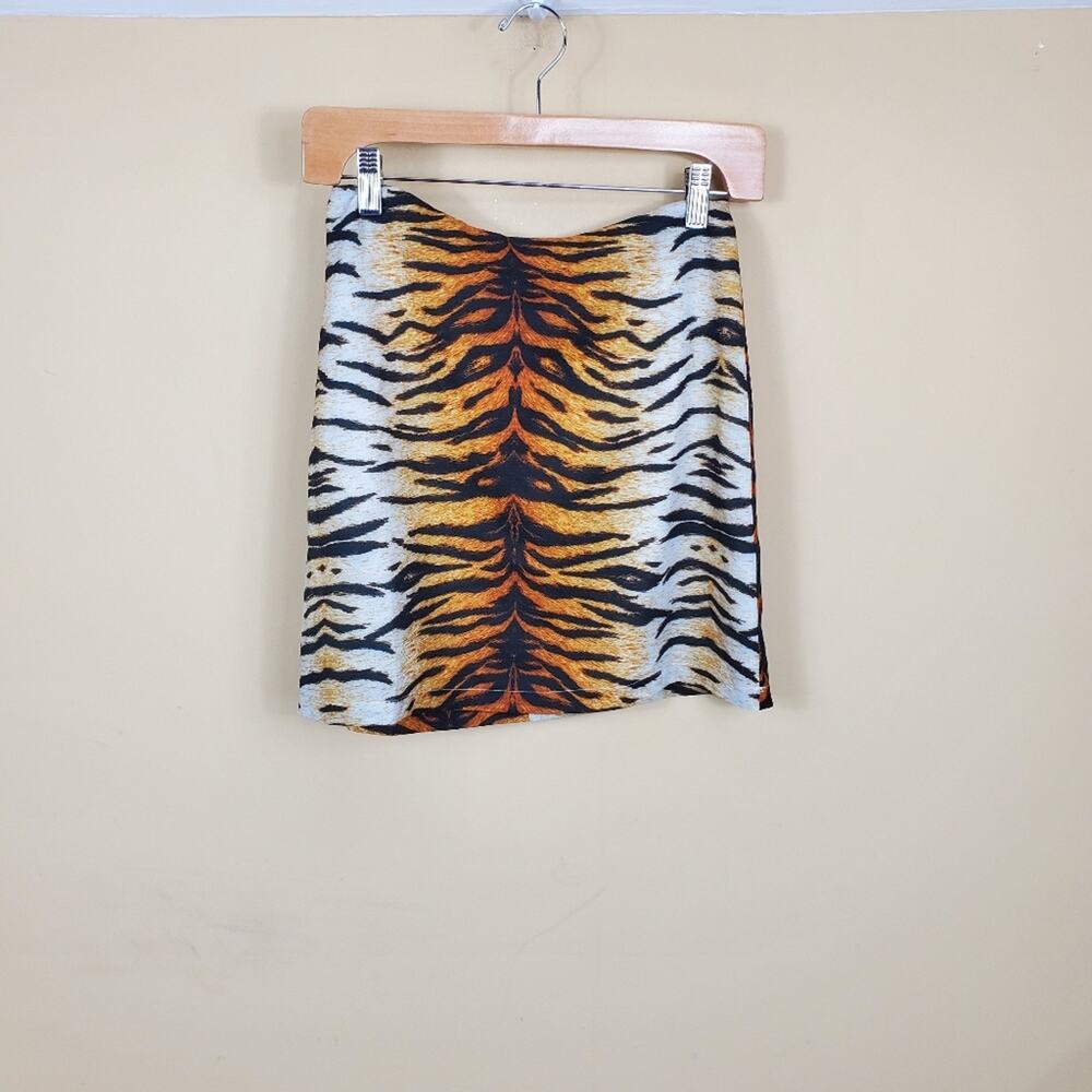 Charlie Holiday Genesis Skirt in Animal Print